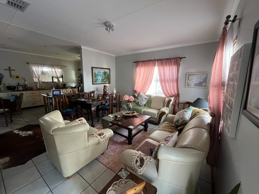 3 Bedroom Property for Sale in Olyfvenhoudtsdrift Northern Cape